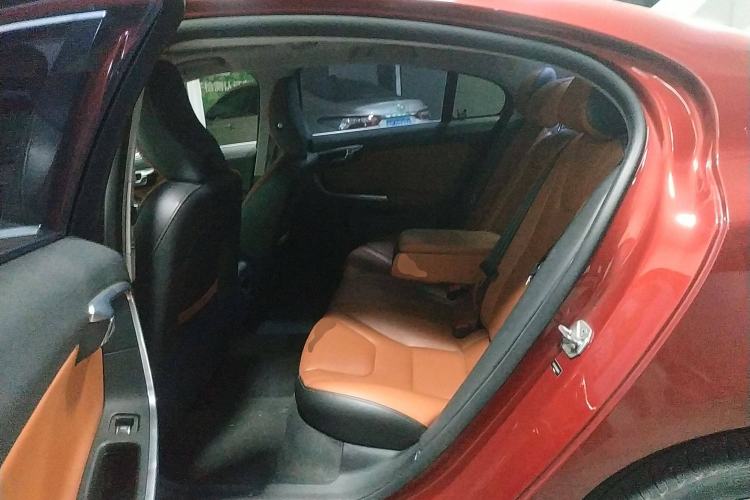 Used Volvo S60 2016 S60L T4 Zhiyuan Edition Interior 4