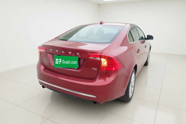 Used Volvo S60 2016 S60L T4 Zhiyuan Edition Rear Right 45 Deg