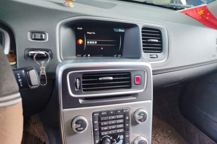 Used Volvo S60 2016 S60L T4 Zhiyuan Edition Audio And AC Panel
