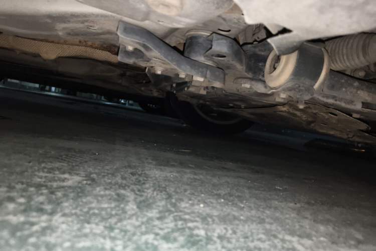 Used Volvo S60 2016 S60L T4 Zhiyuan Edition Chassis Front Right