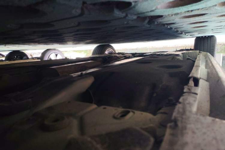 Used Volvo S60 2016 S60L T4 Zhiyuan Edition Chassis Front Right