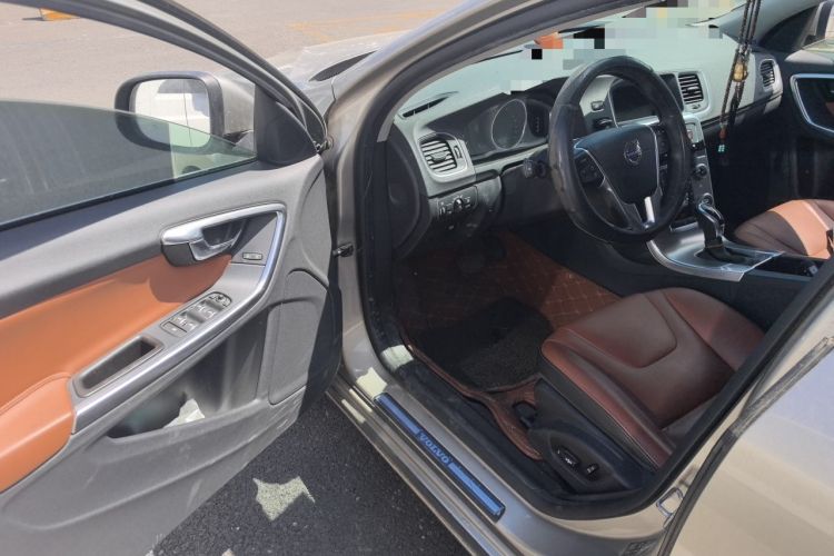 Used Volvo S60 2016 S60L T4 Zhiyuan Edition Driver Seat