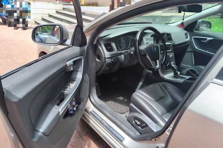 Used Volvo S60 2016 S60L T4 Zhiyuan Edition Driver Seat