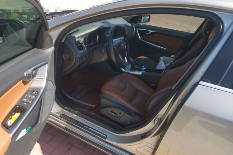 Used Volvo S60 2016 S60L T4 Zhiyuan Edition Driver Seat