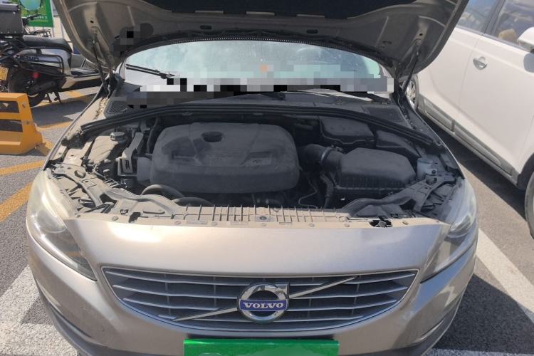 Used Volvo S60 2016 S60L T4 Zhiyuan Edition Engine Bay