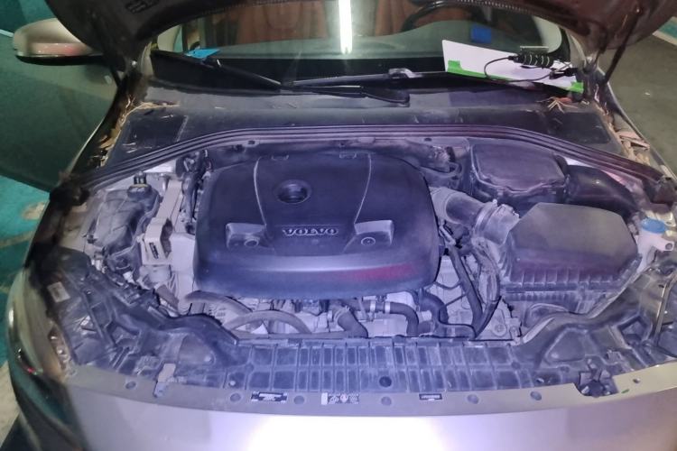 Used Volvo S60 2016 S60L T4 Zhiyuan Edition Engine Bay