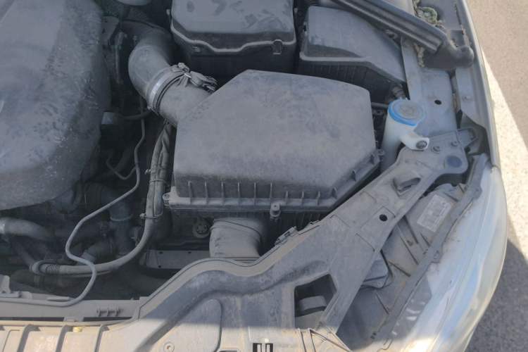 Used Volvo S60 2016 S60L T4 Zhiyuan Edition Engine Bay Left