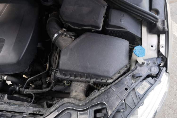 Used Volvo S60 2016 S60L T5 Smart Upgrade Edition Engine Bay Left