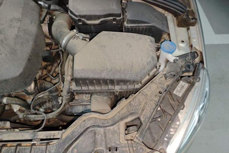 Used Volvo S60 2016 S60L T4 Zhiyuan Edition Engine Bay Left