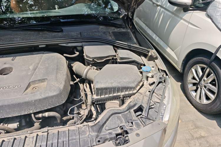 Used Volvo S60 2016 S60L T5 Intelligent Drive Edition Engine Bay Left