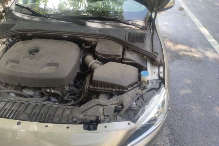 Used Volvo S60 2016 S60L T5 Intelligent Drive Edition Engine Bay Left