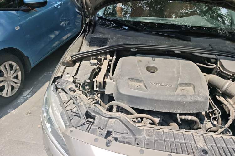 Used Volvo S60 2016 S60L T5 Intelligent Drive Edition Engine Bay Right