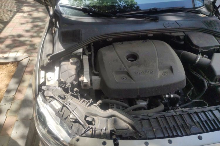 Used Volvo S60 2016 S60L T5 Intelligent Drive Edition Engine Bay Right