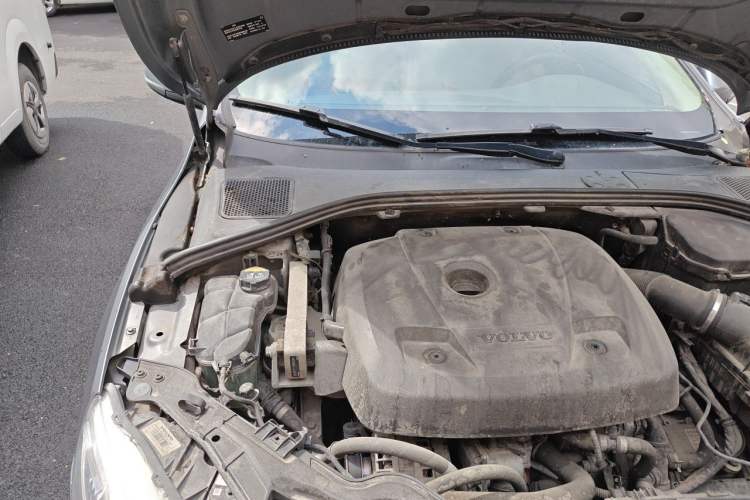 Used Volvo S60 2016 S60L T5 Smart Upgrade Edition Engine Bay Right