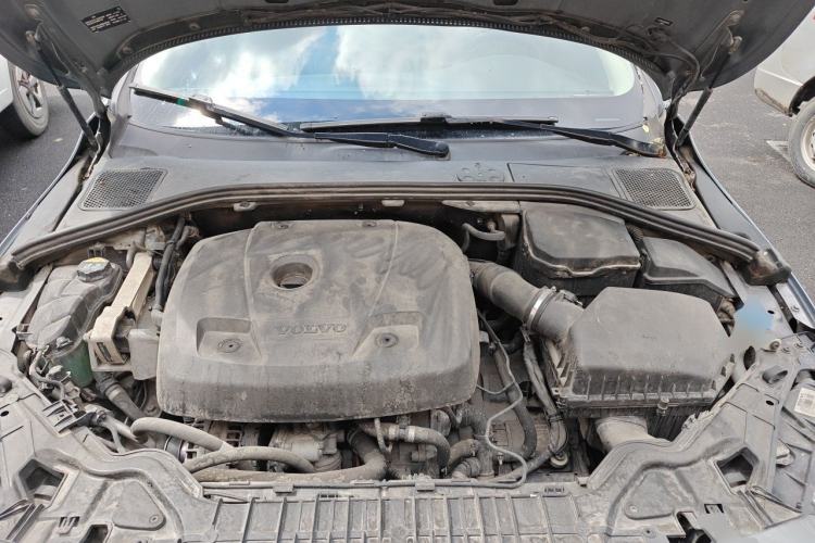 Used Volvo S60 2016 S60L T5 Smart Upgrade Edition Engine Bay