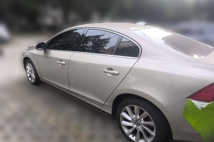 Used Volvo S60 2016 S60L T4 Zhiyuan Edition Exterior 3