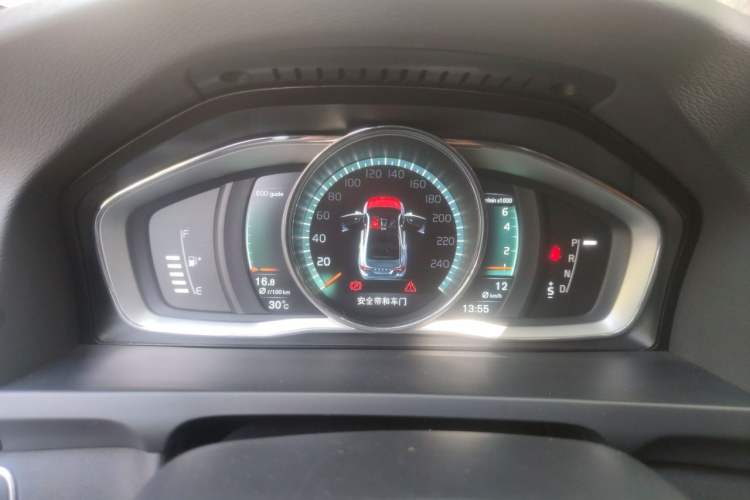 Used Volvo S60 2016 S60L T5 Intelligent Drive Edition Instrument Cluster