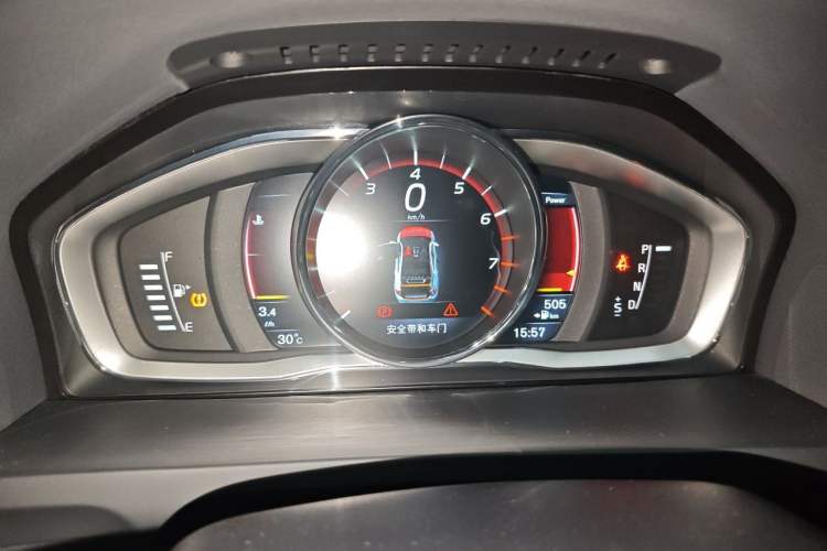 Used Volvo S60 2016 S60L T4 Zhiyuan Edition Instrument Cluster