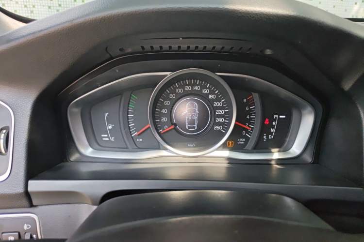 Used Volvo S60 2016 S60L T3 Smart Drive Edition Instrument Cluster
