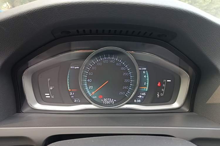 Used Volvo S60 2016 S60L T4 Zhiyuan Edition Instrument Cluster