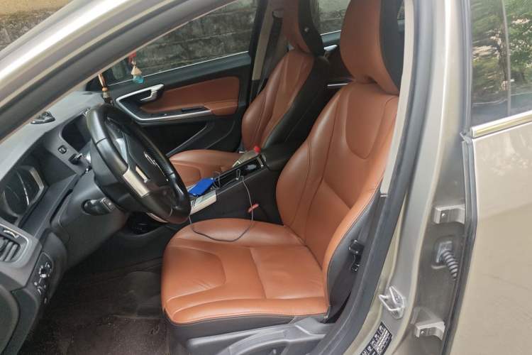 Used Volvo S60 2016 S60L T4 Zhiyuan Edition Left Front Seat