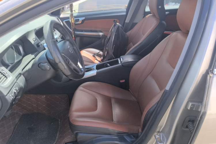 Used Volvo S60 2016 S60L T4 Zhiyuan Edition Left Front Seat