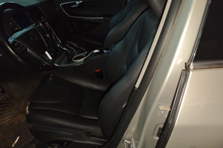 Used Volvo S60 2016 S60L T4 Zhiyuan Edition Left Front Seat