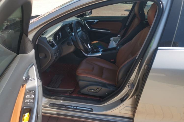 Used Volvo S60 2016 S60L T4 Zhiyuan Edition Left Front Seat