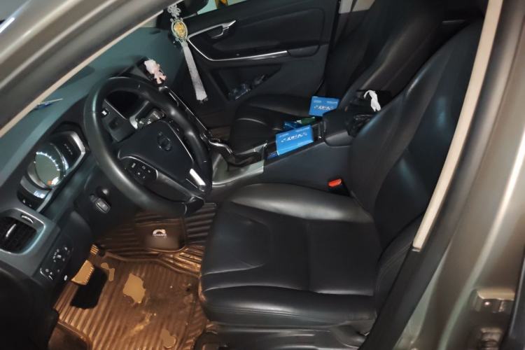 Used Volvo S60 2016 S60L T4 Zhiyuan Edition Left Front Seat