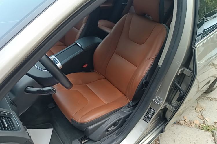 Used Volvo S60 2016 S60L T4 Zhiyuan Edition Left Front Seat