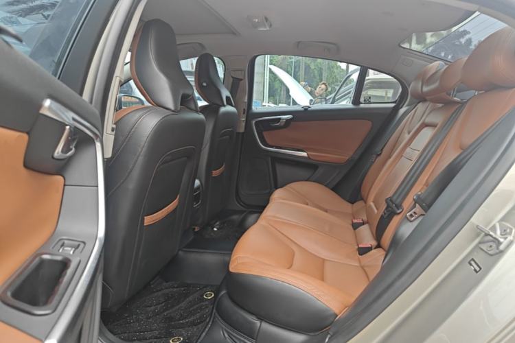 Used Volvo S60 2016 S60L T5 Intelligent Drive Edition Left Rear Seat