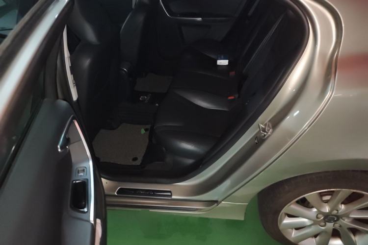 Used Volvo S60 2016 S60L T4 Zhiyuan Edition Left Rear Seat