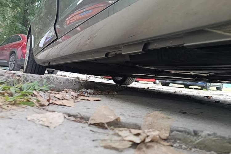 Used Volvo S60 2016 S60L T4 Zhiyuan Edition Left Side Sill