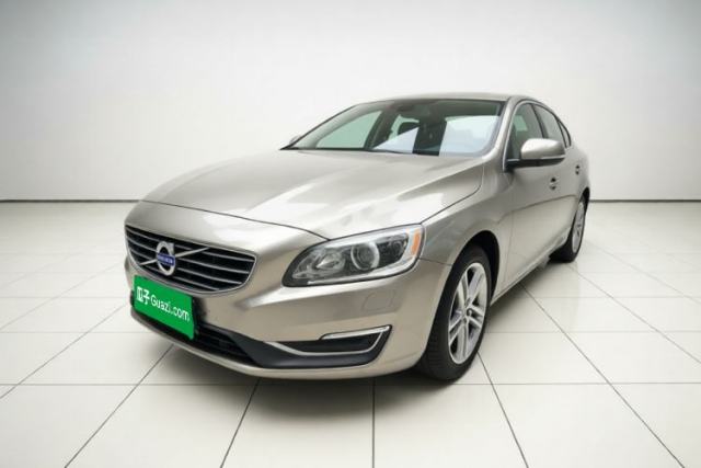 Ojetý Volvo S60 2016 S60L T5 Intelligent Drive Edition