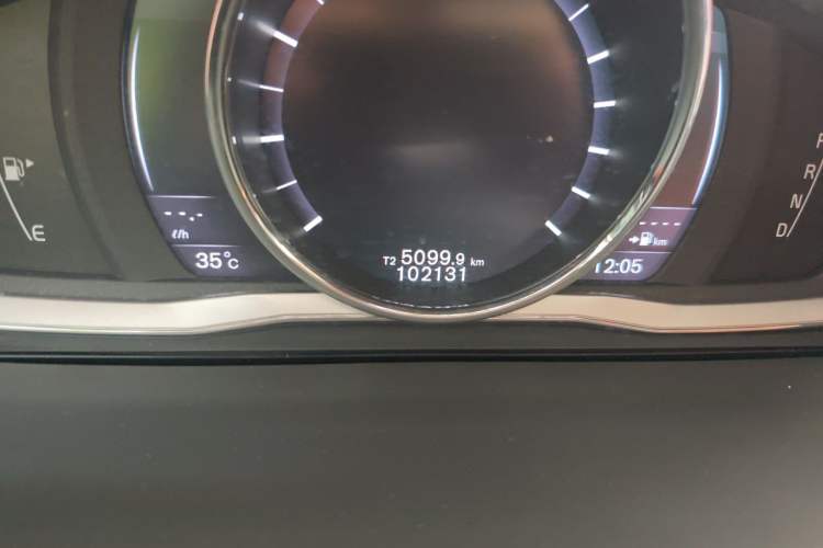 Used Volvo S60 2016 S60L T5 Intelligent Drive Edition Odometer Close Up