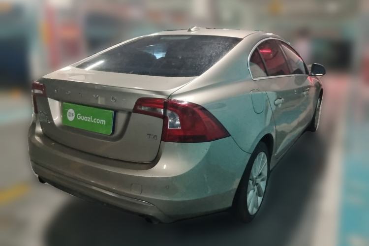 Used Volvo S60 2016 S60L T4 Zhiyuan Edition Rear Right 45 Deg