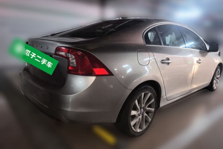 Used Volvo S60 2016 S60L T4 Zhiyuan Edition Rear Right 45 Deg