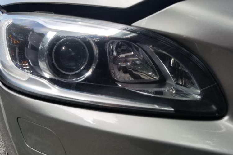 Used Volvo S60 2016 S60L T5 Smart Upgrade Edition Right Front Headlight