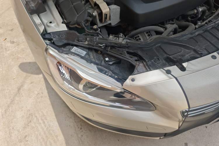 Used Volvo S60 2016 S60L T3 Smart Drive Edition Right Front Headlight