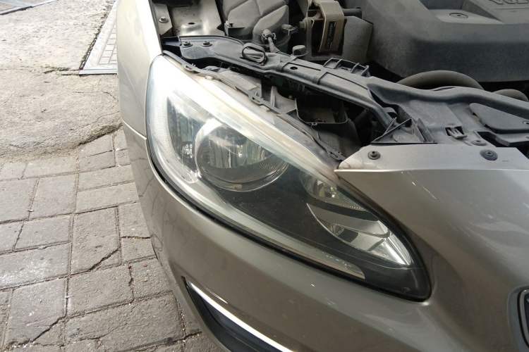 Used Volvo S60 2016 S60L T3 Smart Drive Edition Right Front Headlight