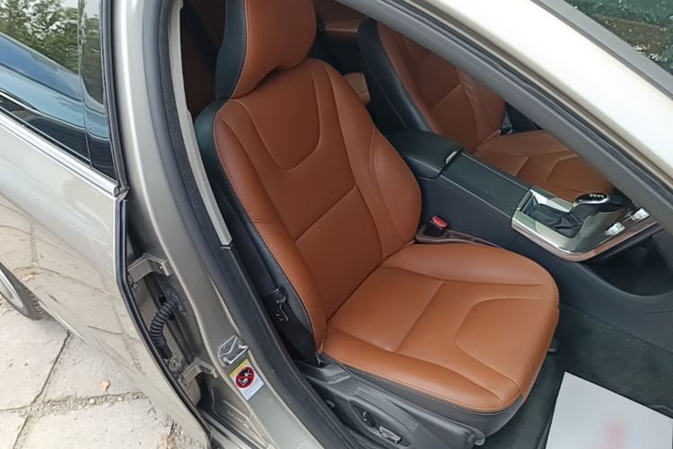 Used Volvo S60 2016 S60L T4 Zhiyuan Edition Right Front Seat