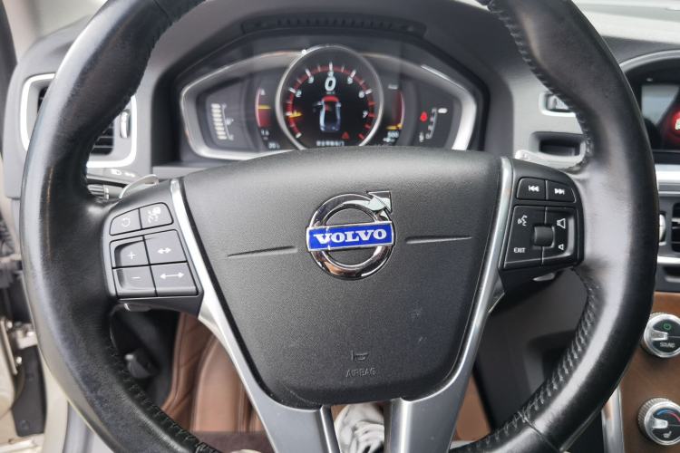 Used Volvo S60 2016 S60L T5 Smart Upgrade Edition Steering Wheel