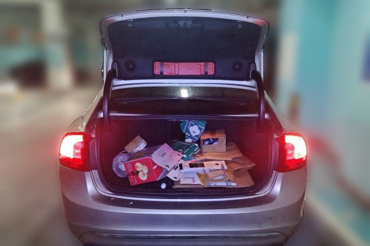Used Volvo S60 2016 S60L T4 Zhiyuan Edition Trunk
