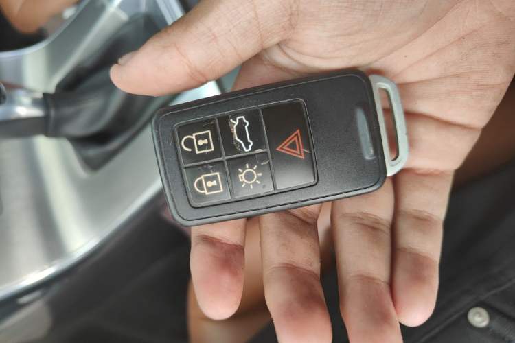 Used Volvo S60 2016 S60L T4 Zhiyuan Edition Vehicle Key