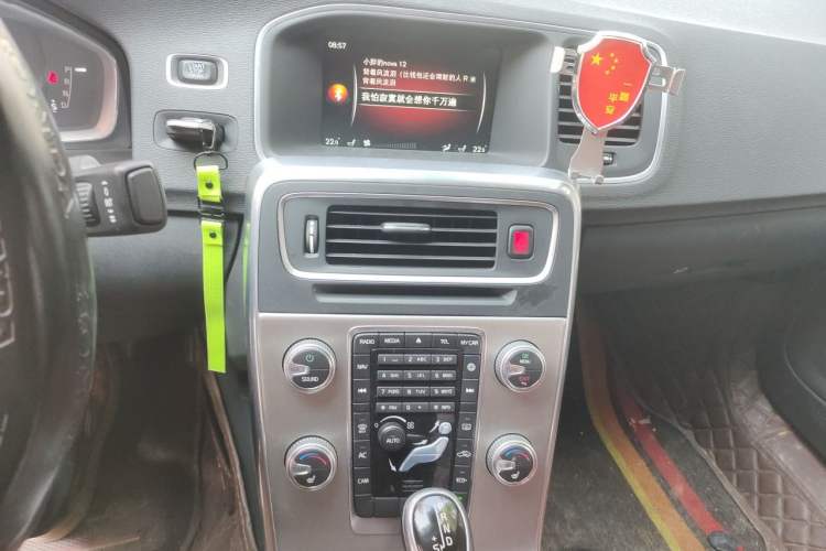 Used Volvo S60 2016 S60L T4 Zhiyuan Edition Audio And AC Panel