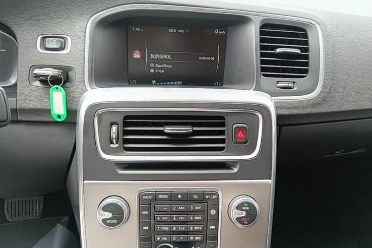 Used Volvo S60 2016 S60L T3 Smart Drive Edition Audio And AC Panel