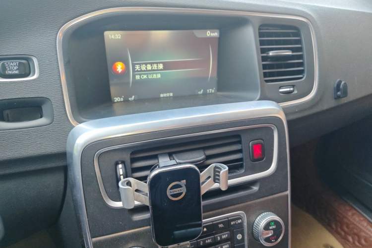 Used Volvo S60 2016 S60L T5 Intelligent Drive Edition Audio And AC Panel