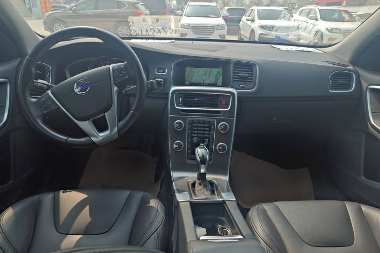 Used Volvo S60 2016 S60L T5 Intelligent Drive Edition Center Console