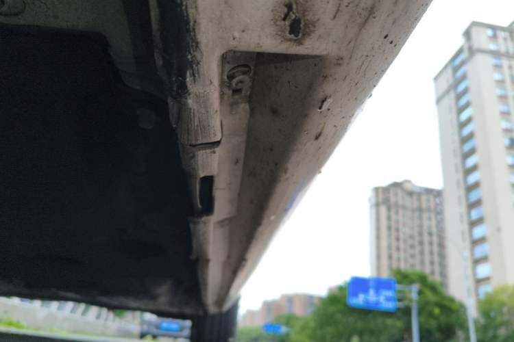 Used Volvo S60 2016 S60L T4 Zhiyuan Edition Chassis Front Left
