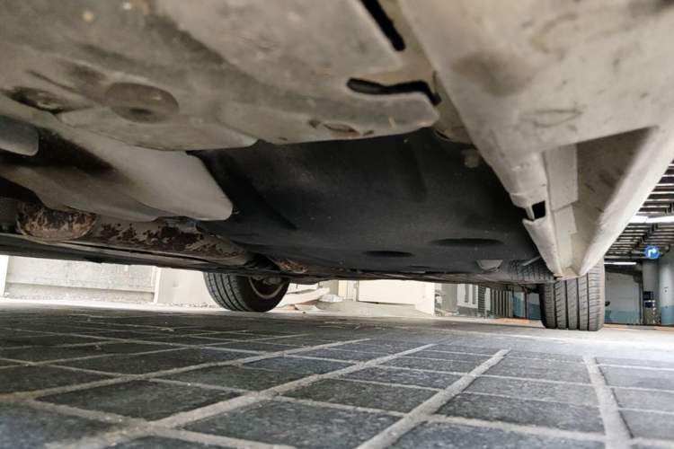 Used Volvo S60 2016 S60L T4 Zhiyuan Edition Chassis Front Left